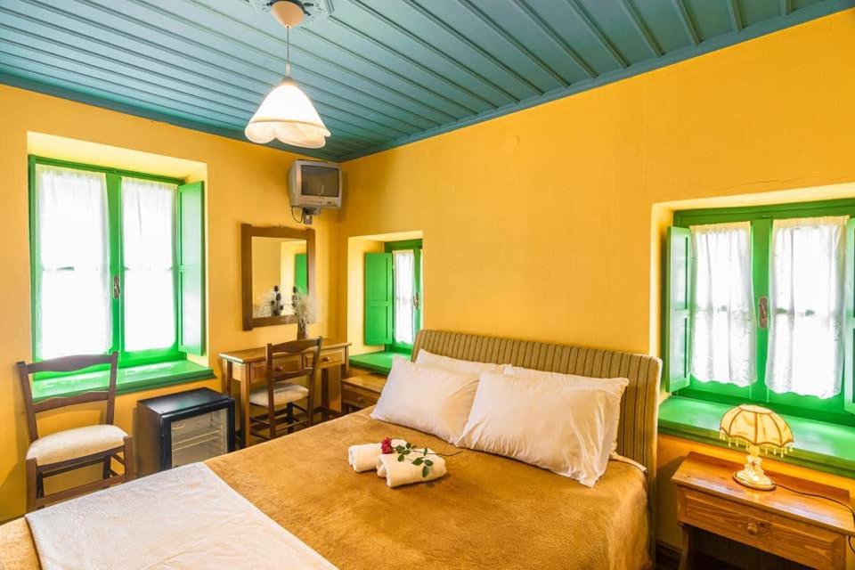 Morfeas Guesthouse Papigko Ngoại thất bức ảnh