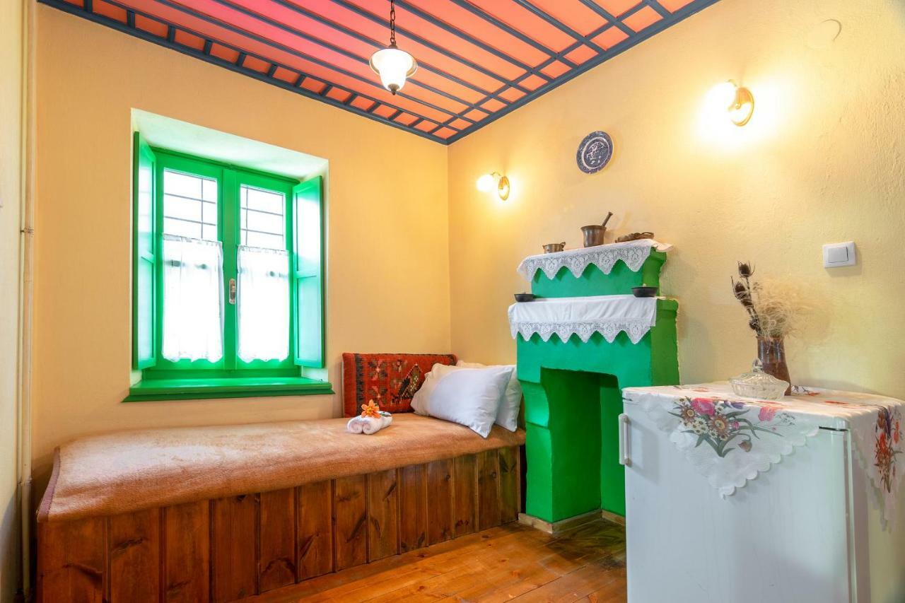 Morfeas Guesthouse Papigko Ngoại thất bức ảnh